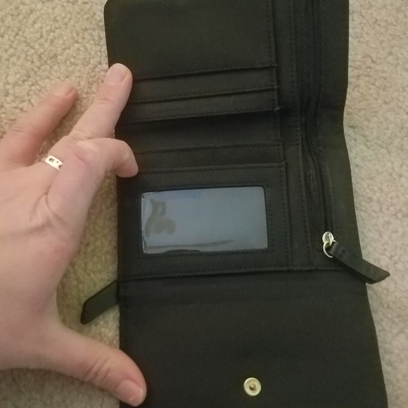 Tommy Hilfiger Wallet - Picture 2 of 5